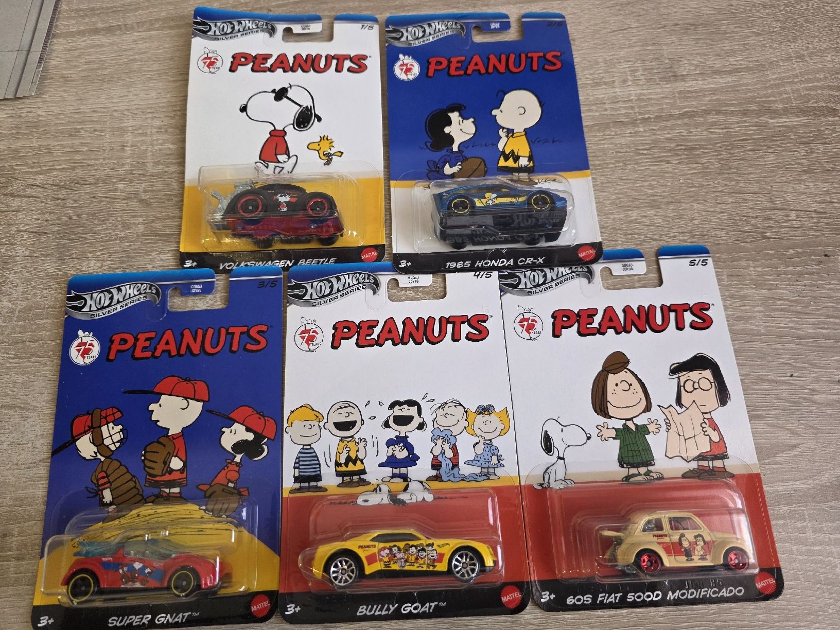 Hot Wheels Modellini d'auto: Hot Wheels Peanuts Autos 5er Set Neu – Nuovo (secondo la descrizione) da Untervaz venduto da Mudskipper