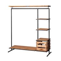 Garderobe / Kleiderständer von Noodles