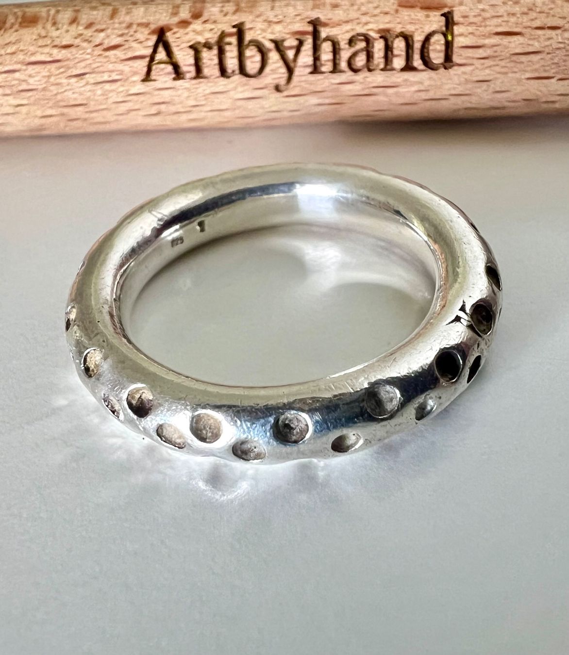 Anelli: Handgefertigt Eternity-Bandring Silber 925 Durchbruchmuster – Usato da Ruswil venduto da artbyhand 3