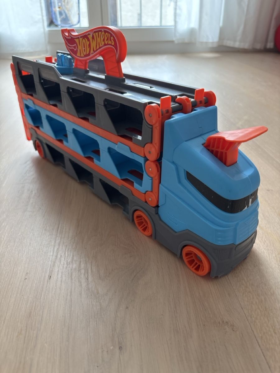 Hot Wheels Giocattoli: Hot Wheels Track Builder, auch einzel – Usato da Schafisheim venduto da Orchide20 3