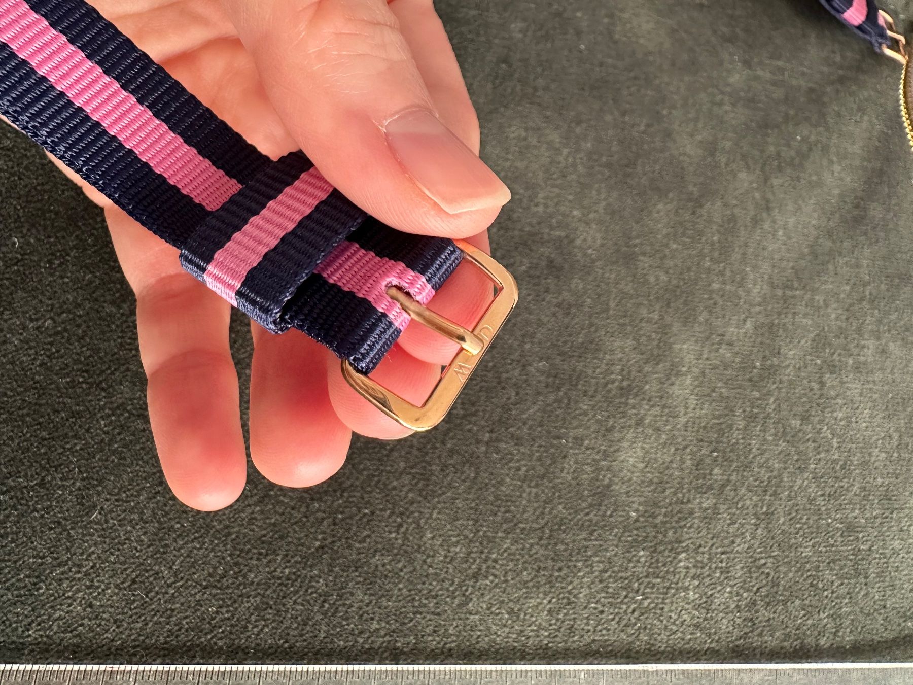 Daniel Wellington Bracciali & Braccialetti: Daniel Wellington Ersatzarmband 18mm breite – Nuovo (secondo la descrizione) da Pfungen venduto da Coco_ch 1