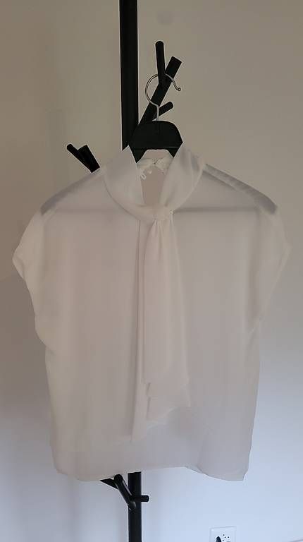 Camicette: NEU Elegante weisse Schluppenbluse Gr. S – Usato da Gutenswil venduto da schmidii