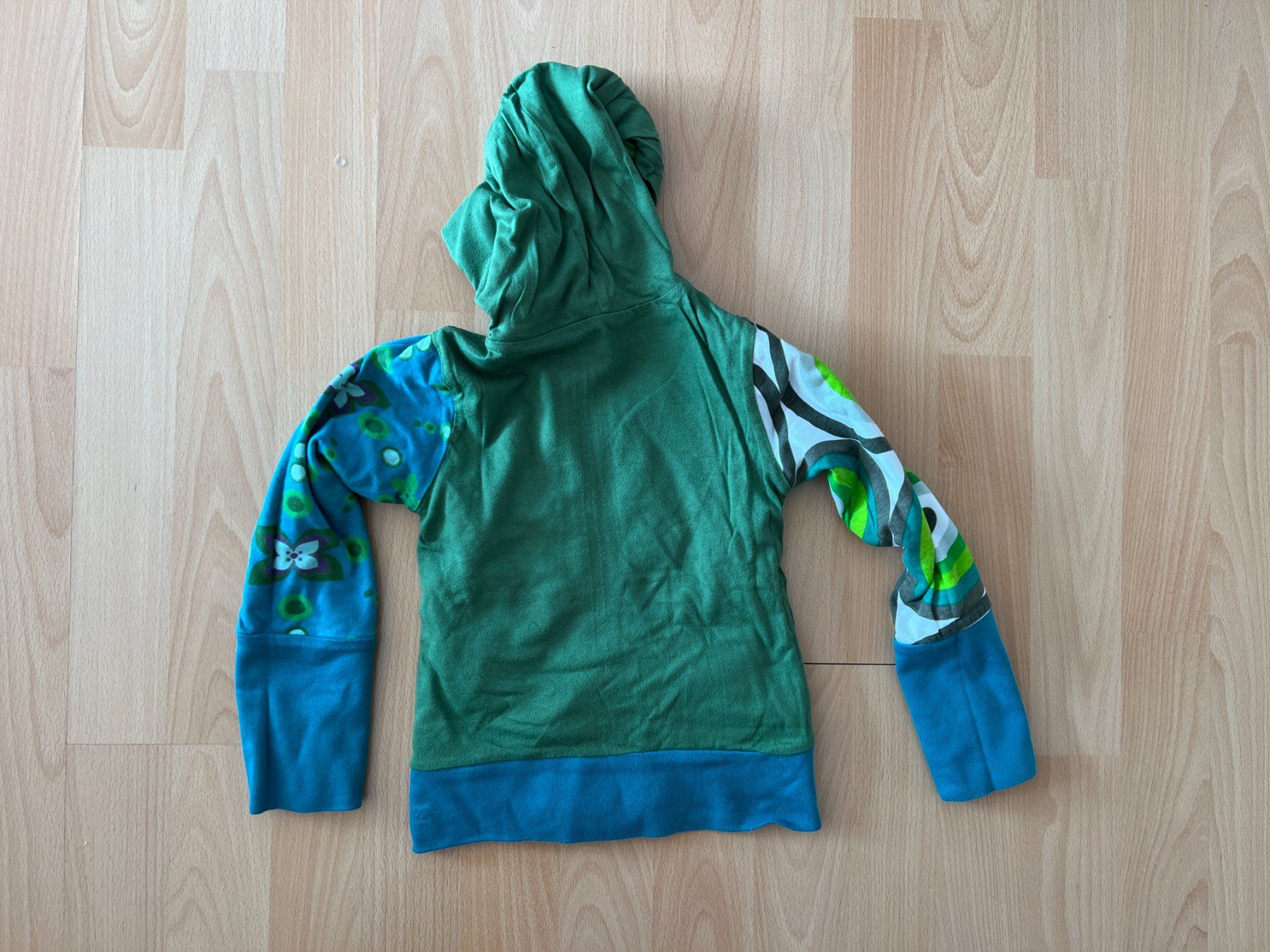 Desigual Giacche: Desigual Wendejacke 4 Jahre – Usato da Balzers venduto da Alannah 3