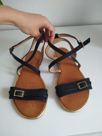 Almost New! Geox Leather sandals - worn once for 30 min size