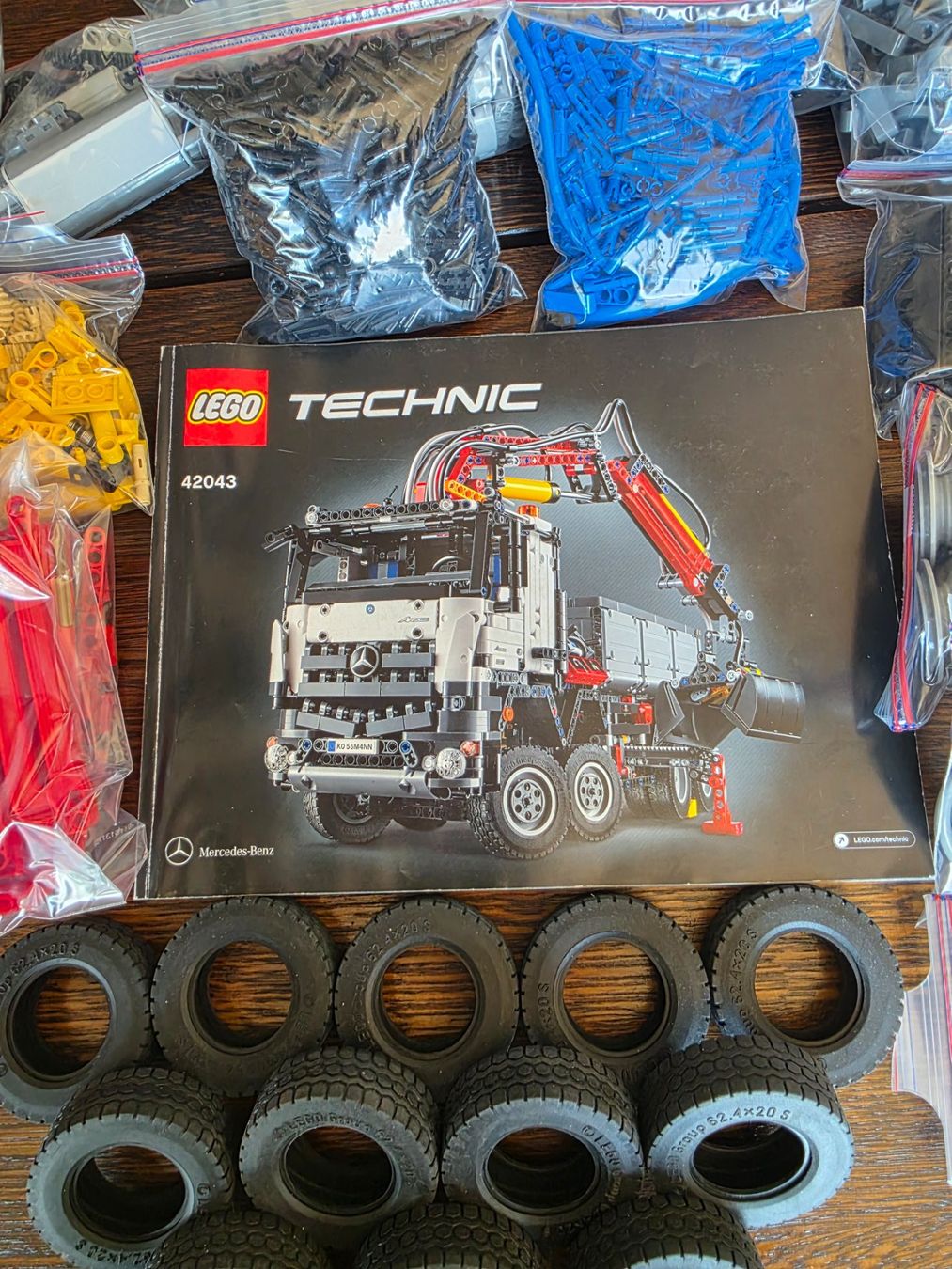 Lego Kit di costruzioni: Lego Technic 42043 Mercedes Benz Arocs – Usato da Nänikon venduto da Nova81 2