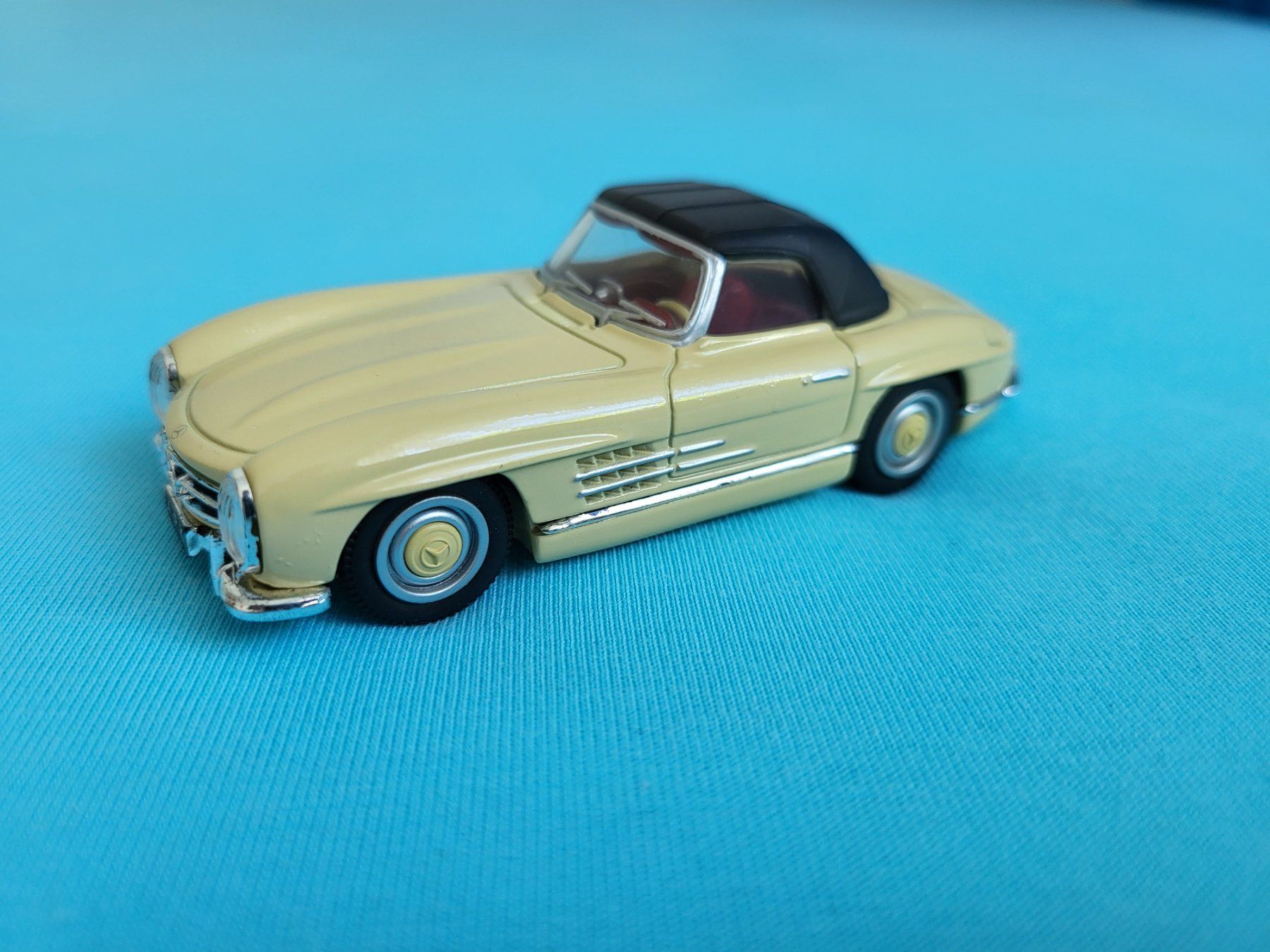 Mercedes-Benz Modellini d'auto: Mercedes 300 SL mit Soft Top – Nuovo (secondo la descrizione) da Glattbrugg venduto da PhilKrill