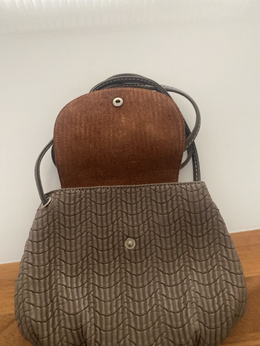 Sacs femmes: Kleine Umhängetasche  – D'occasion à Eglisau par ibag55 1