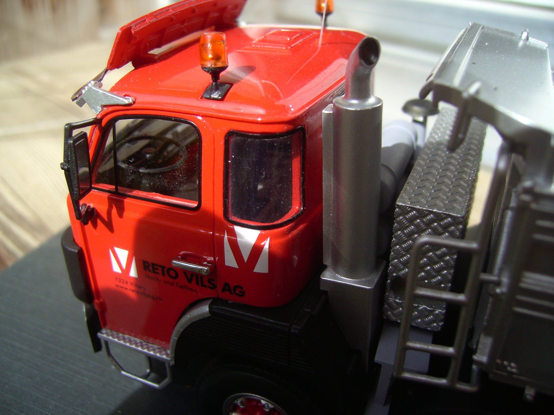 Saurer Modellini d'auto: Saurer 8x4 1:43 – Nuovo (secondo la descrizione) da Grindelwald venduto da Rs48 5