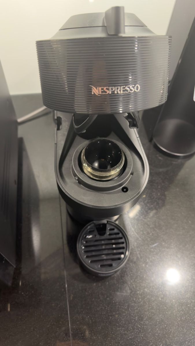 Nespresso Macchine per caffè & Macchine per espresso: Nespresso Virtuo Pop – Usato da Salgesch venduto da lucloc99 4