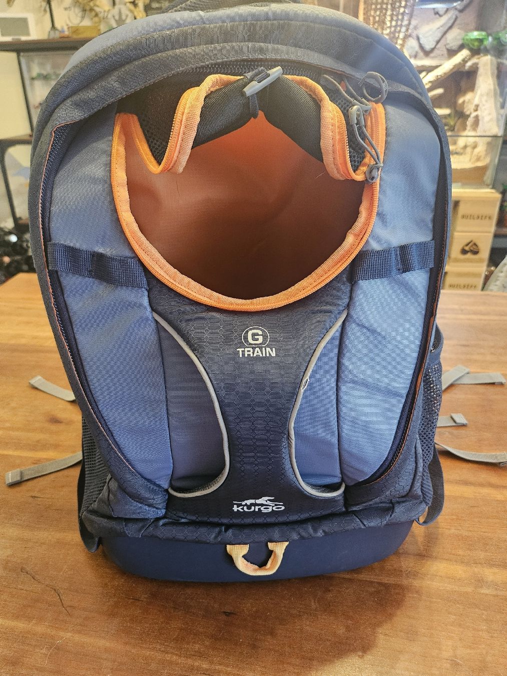 Kurgo Zaini: Hunde-Wanderrucksack Kurgo G-Train K9 – Usato da Baar venduto da Naedels-Kreationen 1