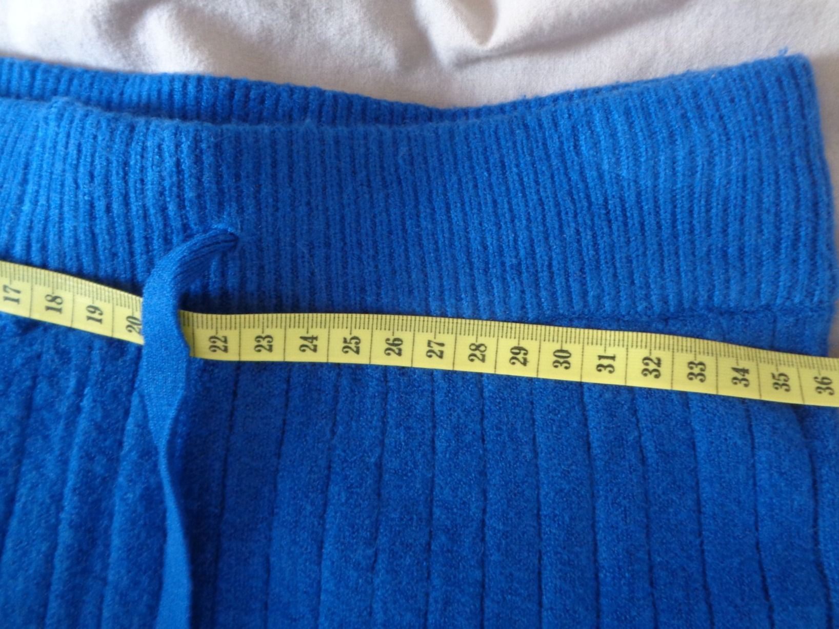Kostüme: Zweiteiler Pullover/Hose, Gr.M/L, einfarbig – Neu und originalverpackt aus Tafers von kor_jf9w 5
