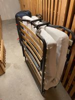 Klappbett 80cmx180cm (eine Latte gebrochen)