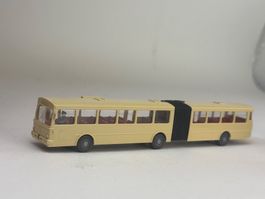 HR--Wiking Mercedes O 305 G hellbeige