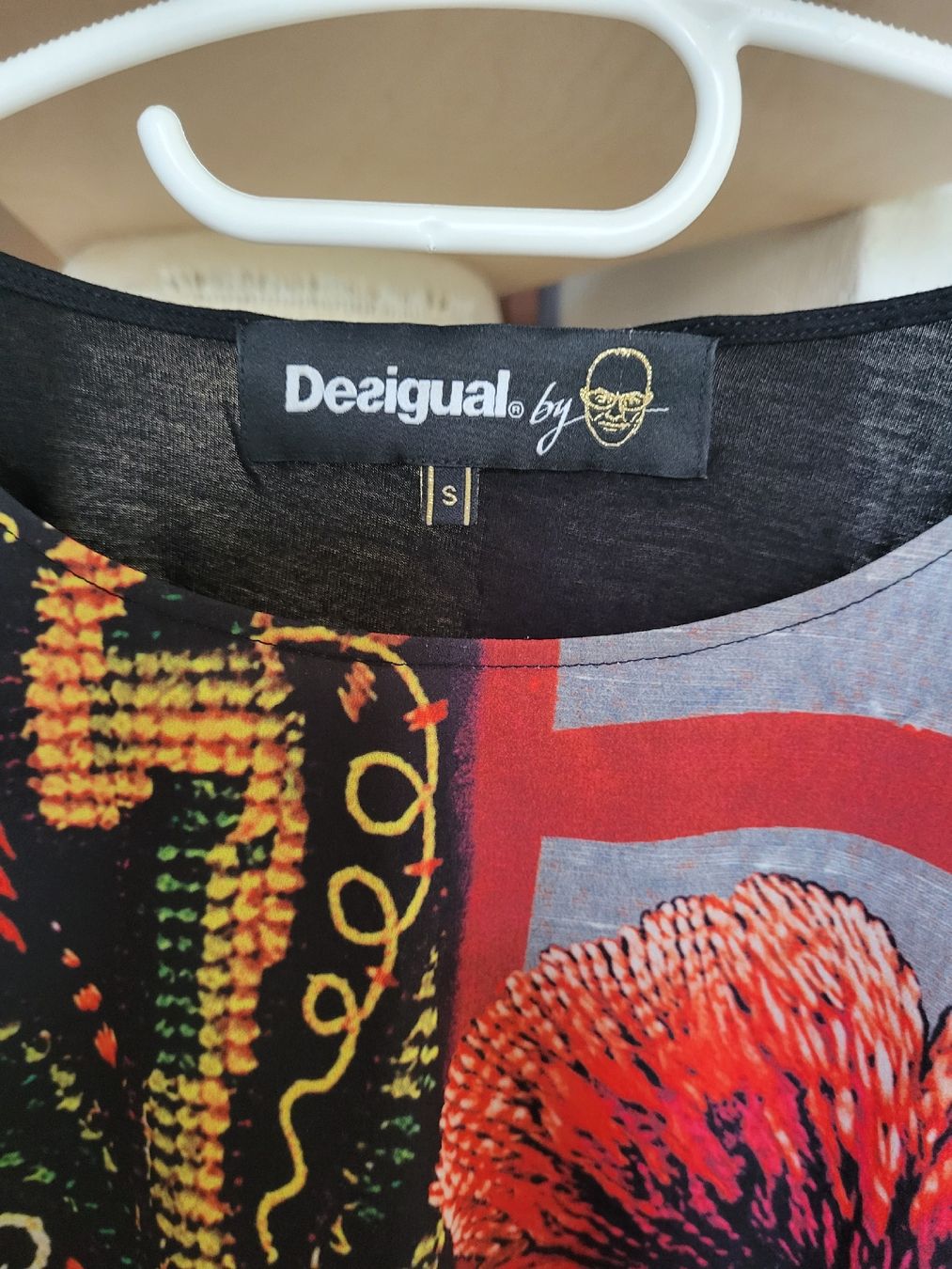 Desigual Camicette: Schickes Langarmshirt mit Blumenmuster, Grösse S – Nuovo (secondo la descrizione) da Winterthur venduto da rab_tr8n 1