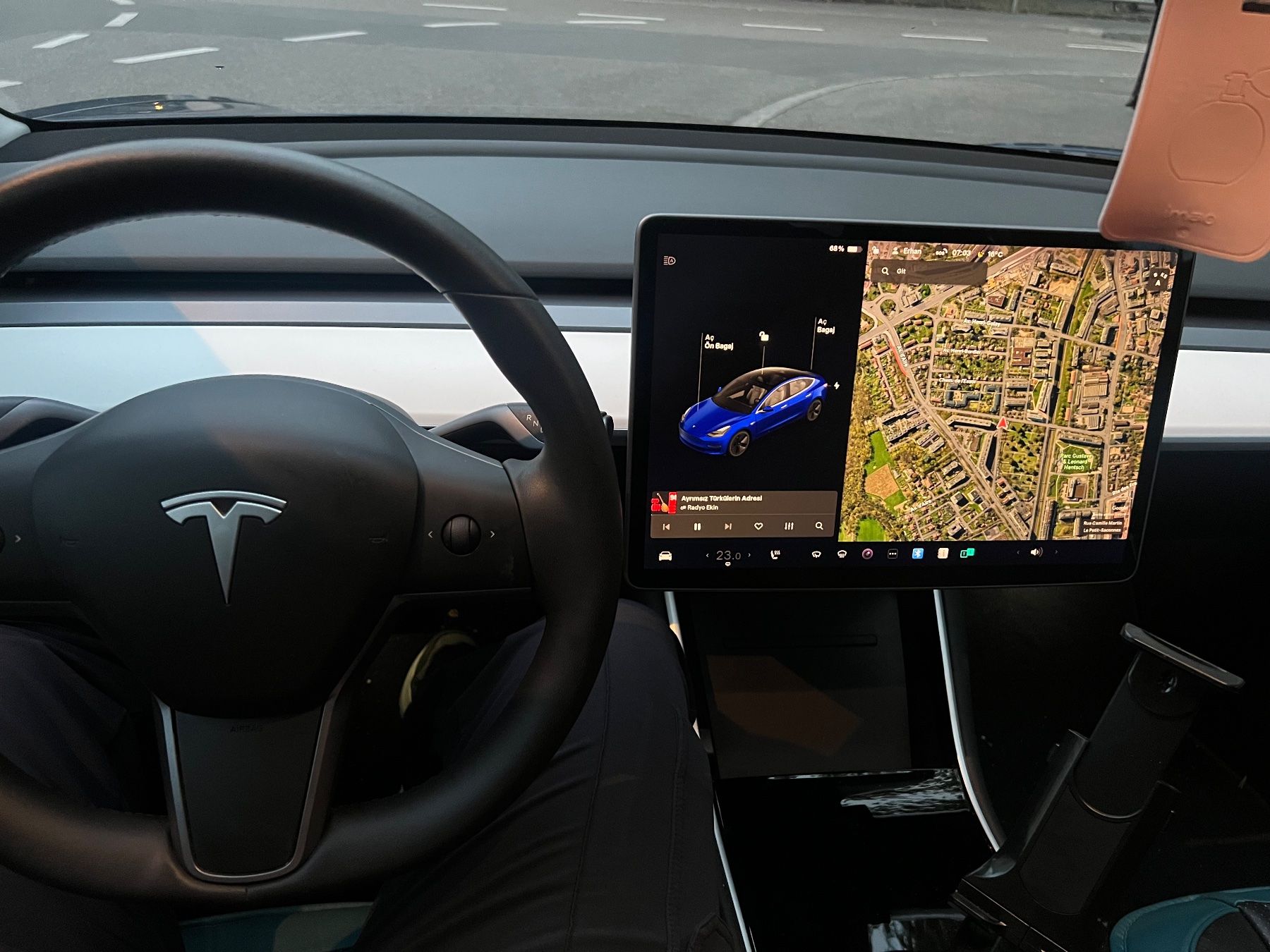 Tesla Autos: Tesla Model 3 - Long Range AWD – D'occasion à Genève par erhan-arife 1