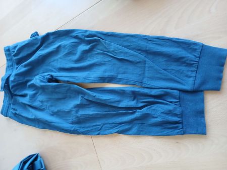Trainerhose dünn Gr 122