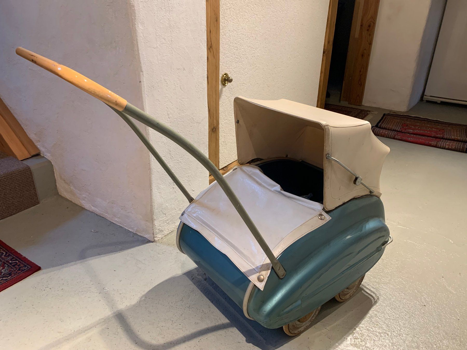 Carrozzine per bambole: alter Puppenwagen Marke: Erika – Usato da Hattenhausen venduto da Topas00 1