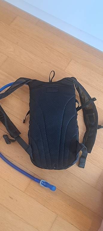 Zaini: Kinderrucksack Camelbak ungebraucht – Usato da Brunnen venduto da Rodge 1