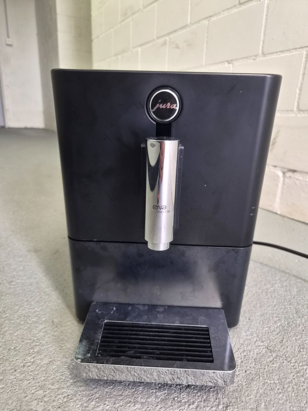 Jura Machines à café & Machines à expresso: Jura ENA Kaffeemaschine Typ 681 – Défectueux à Domat Ems par tchnesa 1