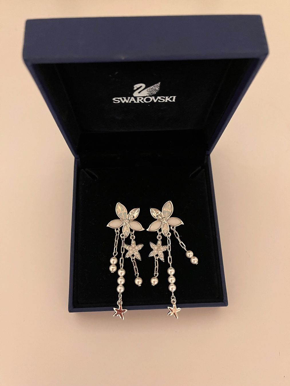 Swarovski Orecchini pendenti & Orecchini a lobo: Swarovski Idyllia Ohrhänger – Nuovo (secondo la descrizione) da Brüttisellen venduto da ako_7mlf