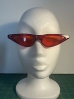 Lunettes de soleil rouges - Look d'été!