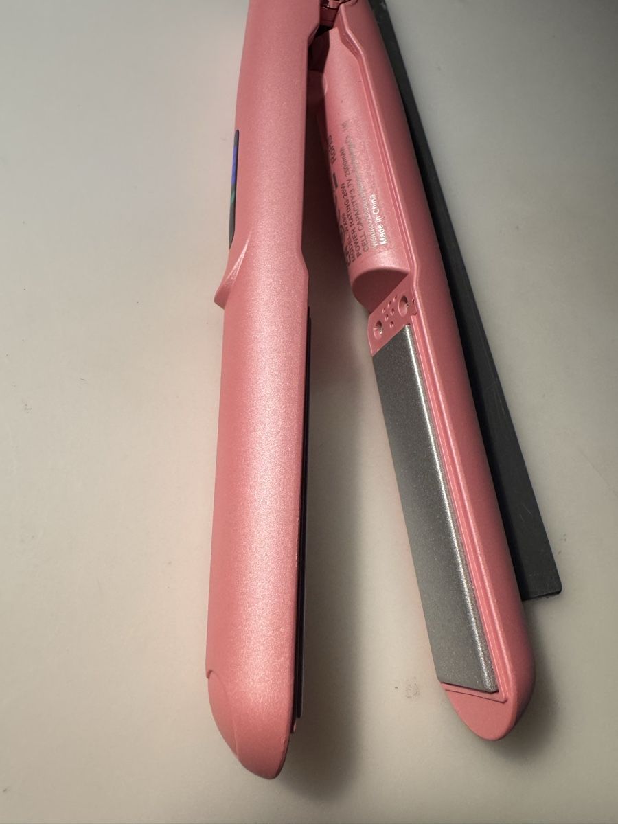 Lockenstäbe & Haarglätter: Mini-Haarglätter mit Ladekabel – Neu (gemäss Beschreibung) aus Pfeffingen von Twoa 3