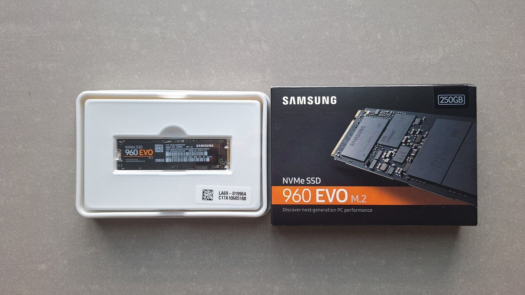 Samsung 960 EVO 250GB NVMe SSD - Top Zustand! (Gebraucht) in Schliern b ...