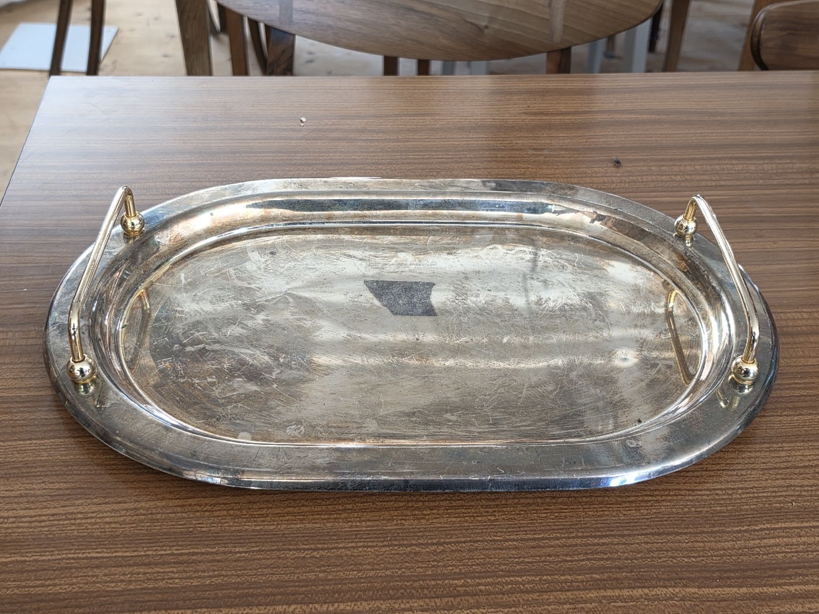 Piatti di portata: Tablett oval mit Griffen versilbert gebraucht – Usato da Mettlen venduto da elios0888