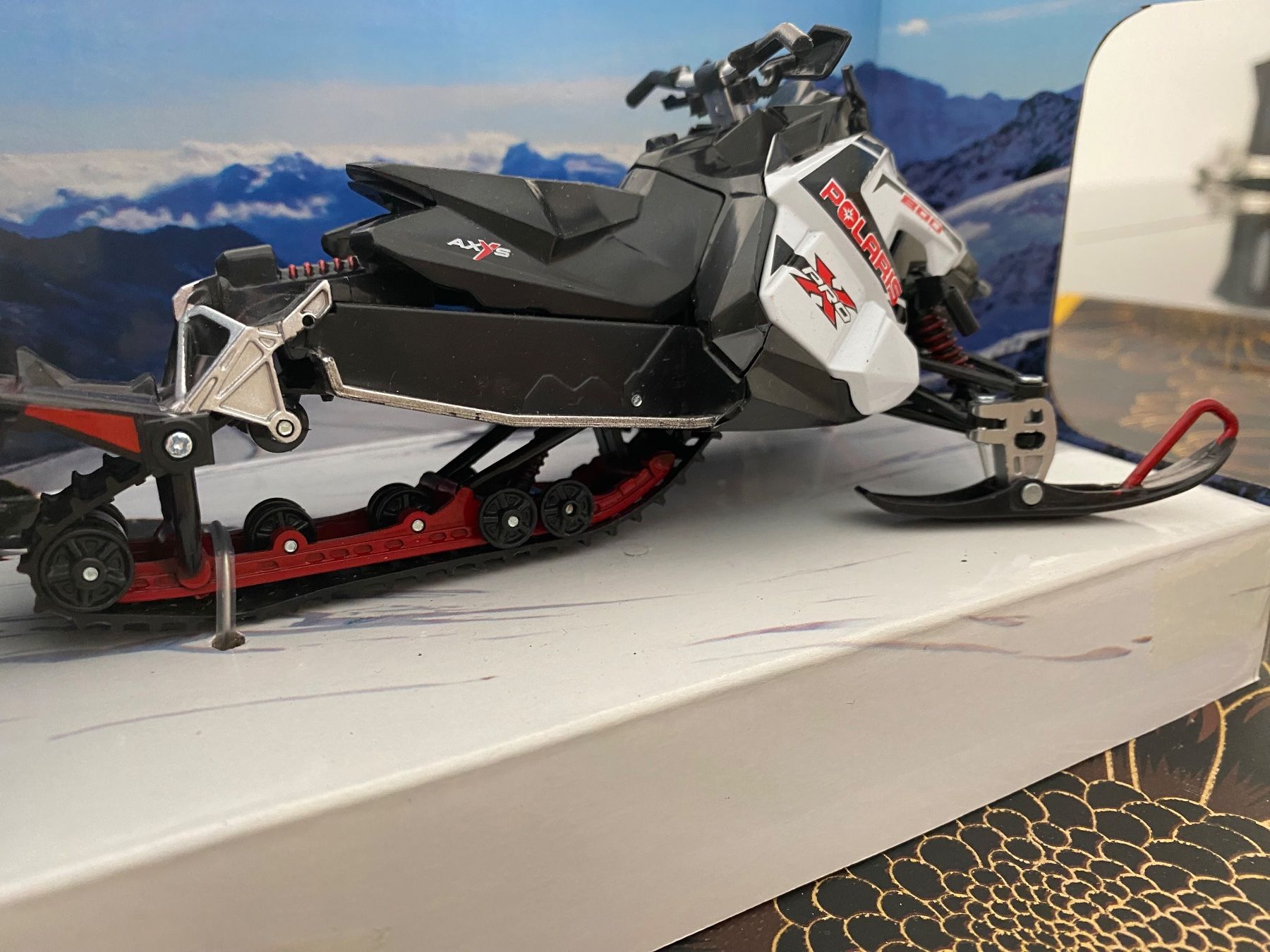 Voitures modèles: Polaris 800 Switchback Snowmobile Pro X – Neuf avec emballage d'origine à St. Margrethen SG par Alfista_159 7