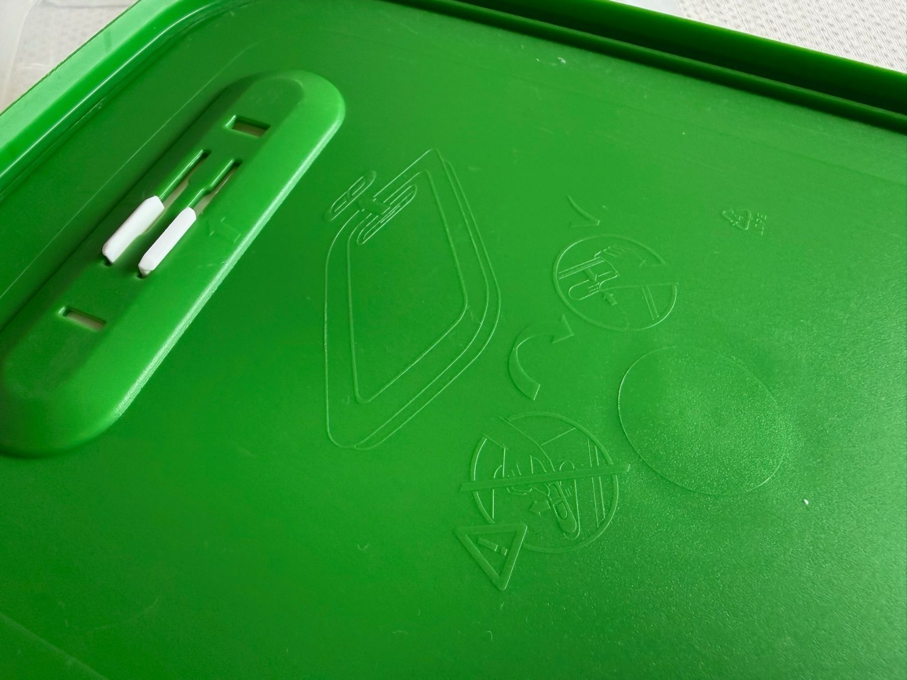 Tupperware Behälter & Ähnliches: Tupperware - boîte - 1,8L - vert – Gebraucht aus Sion von accroshoes 4