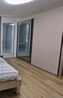Kleiderschrank
