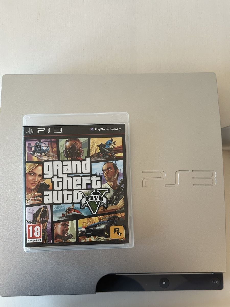 Giochi: Grand Theft Auto V PS3 game complete with map and manual – Nuovo (secondo la descrizione) da Herrliberg venduto da psm_67l5