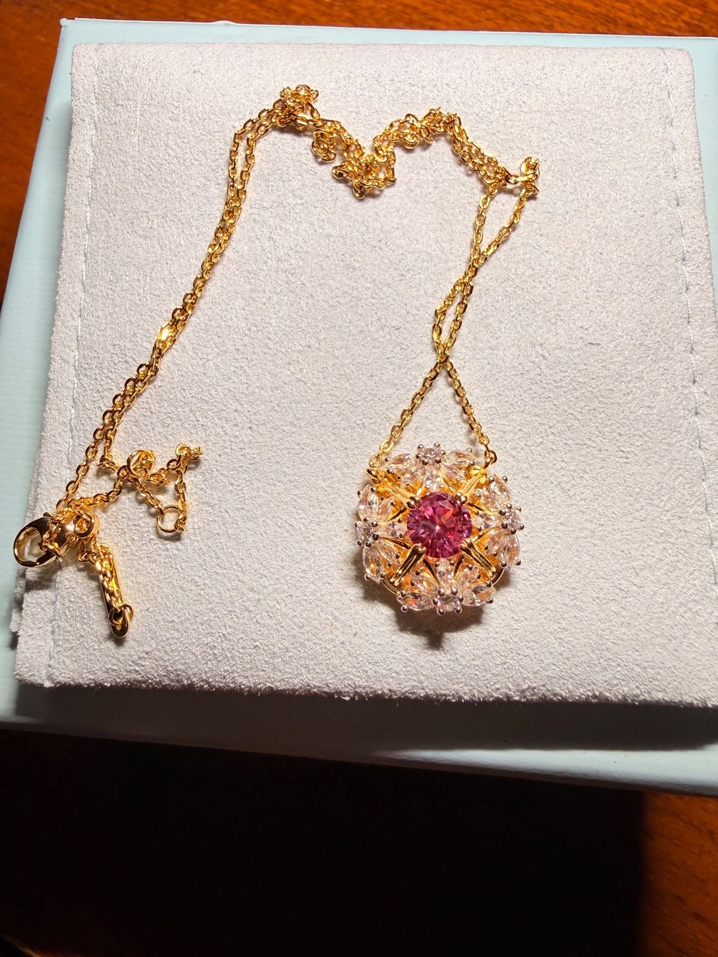 Colliers: Collier Rosalie – Neuf avec emballage d'origine à St-Maurice par Sandrinette123 6