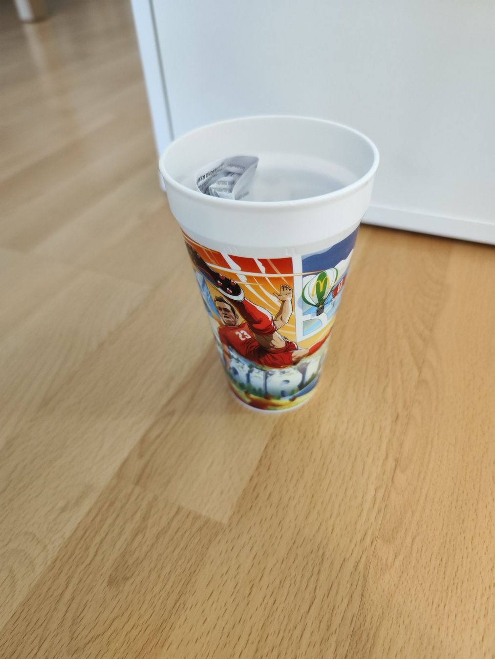Contenitori & Simili: McDonald's WM 2026 Becher Shaqiri – Nuovo (secondo la descrizione) da Gümligen venduto da Anso79 2