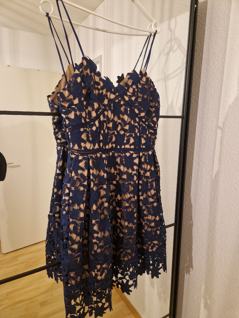 Vestiti: Dainty Spitzenkleid, Grösse L Dunkelblau – Nuovo (secondo la descrizione) da Ebikon venduto da kov_9vqb
