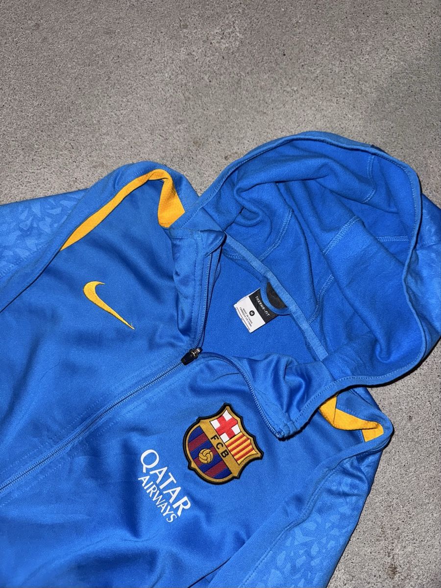 Nike Giacche: vintage nike barcelona trackjacket blue – Usato da Oberhofen Thun'see venduto da 61archive 4