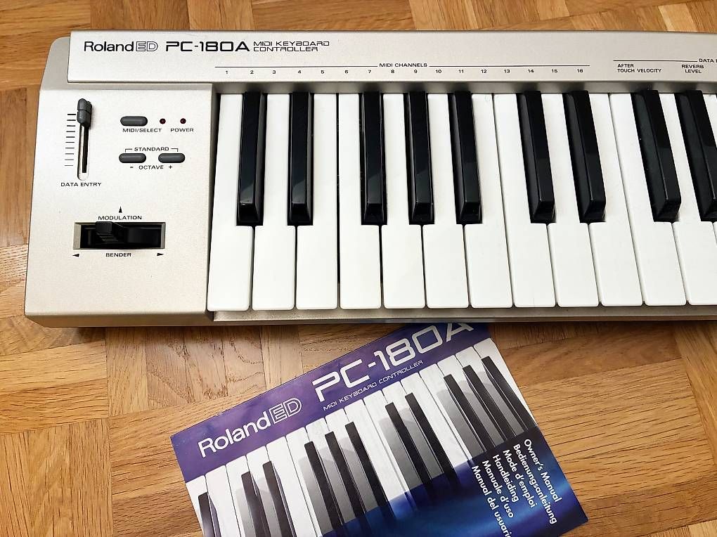 Roland Strumenti musicali: Roland PC-180A Midi Keyboard – Usato da Birsfelden venduto da Symtek 2