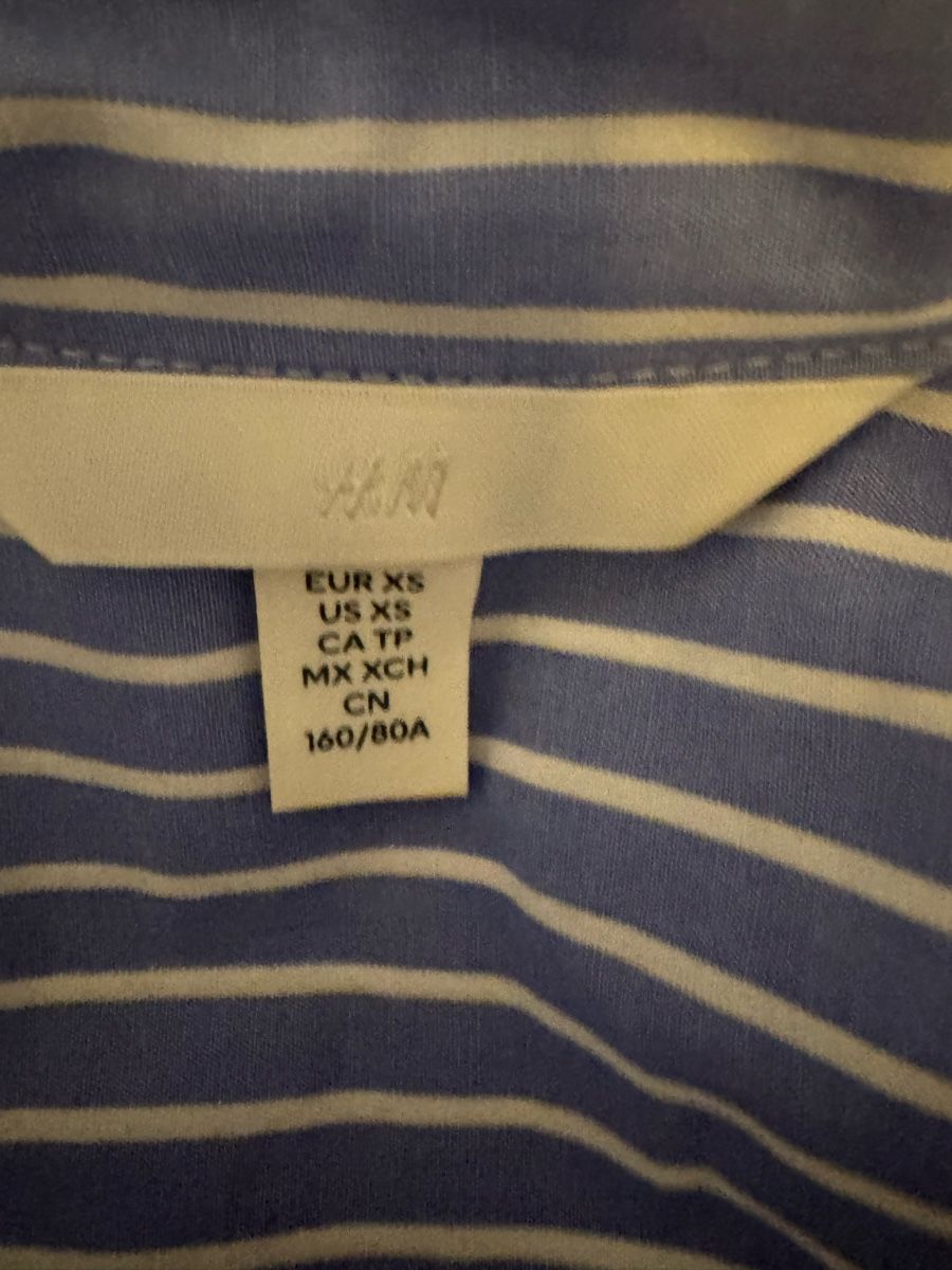 H&M Blusen: H&M shirt – Neu (gemäss Beschreibung) aus Aarau Rohr von ash_m7hq 2