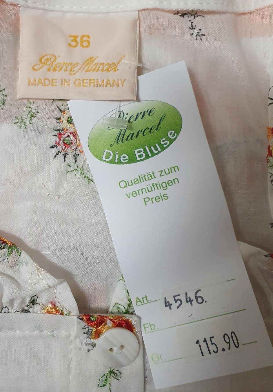 Blusen: Neu: "Pierre Marcel" / Dirndl Bluse Gr. 36 /  BW - Leinen – Neu (gemäss Beschreibung) aus Muri AG von Edlerweiss 9