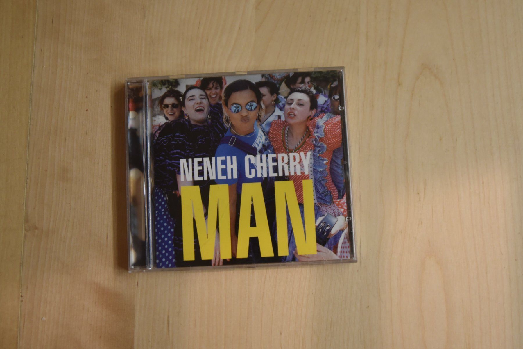 CD: Neneh Cherry: Man – Usato da Glarus venduto da Jhuber78