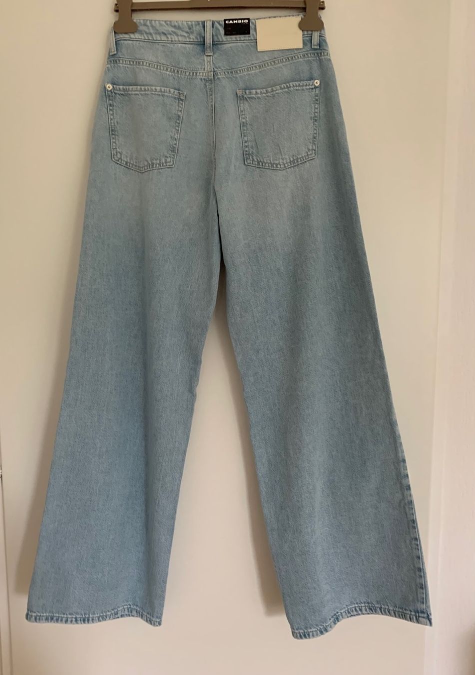 Cambio Jeans: Jeans CAMBIO neuf taille 34 – Neu und originalverpackt aus Gland von TallyEva 1