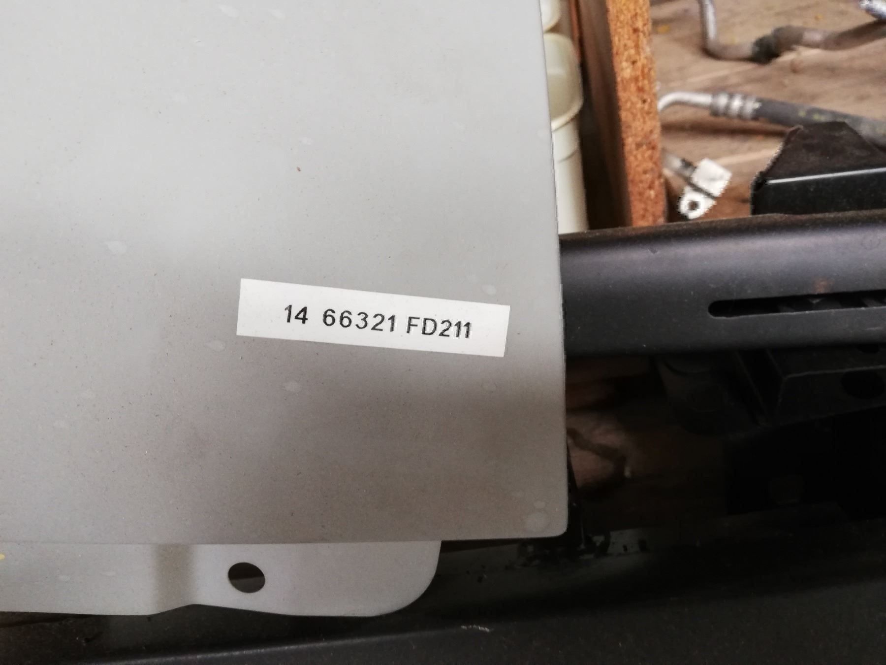 Kia Tutti pezzi di ricambio auto: Kotflügel KIA 66321 FD211 – Nuovo (secondo la descrizione) da Langenthal venduto da Egro50 1