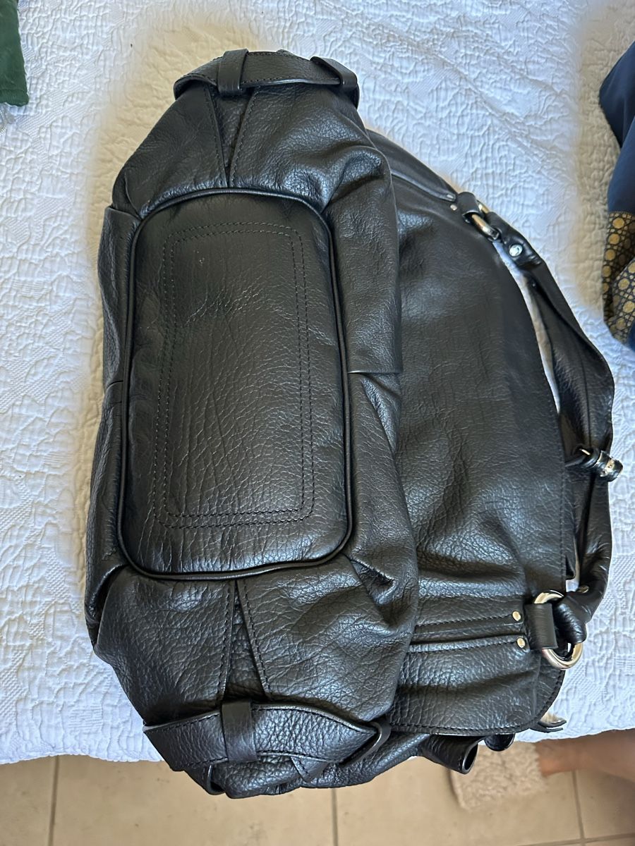 Celine Sacs femmes: Celine Handtasche Schwarz Leder – D'occasion à Rueschlikon par Lola213 4
