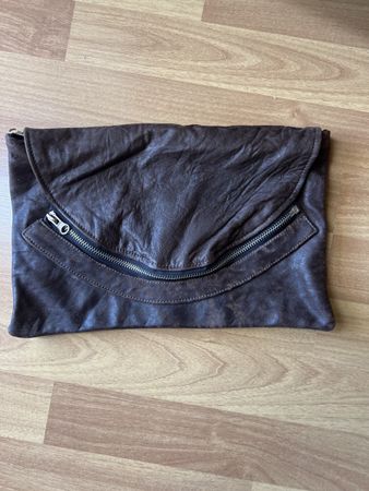 Pele Che Coco Clutch, braunes Leder
