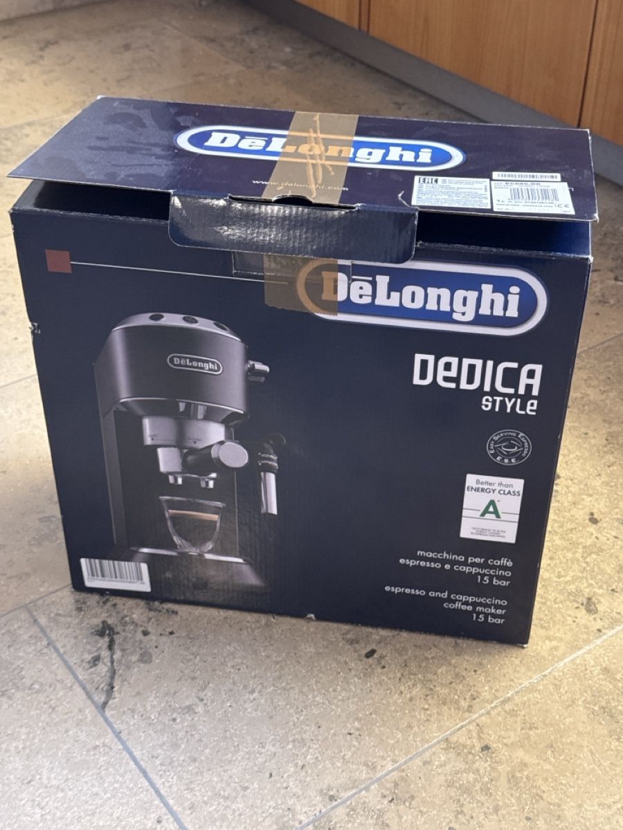 De'Longhi Macchine per caffè & Macchine per espresso: De‘Longhi Dedica style – Difettoso da Frieswil venduto da papagei9 2