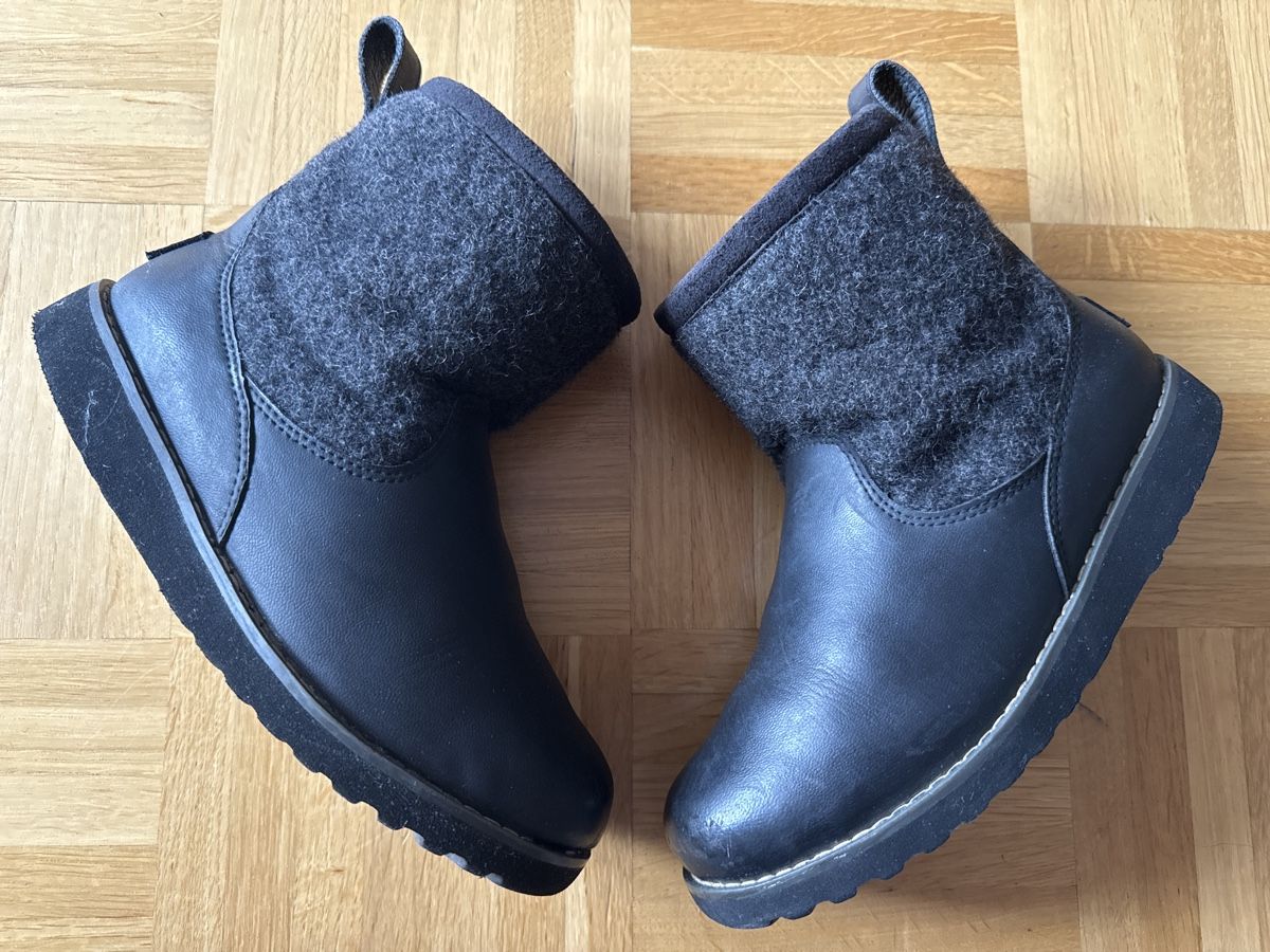 Ugg Schuhe für Jungen: UGG Boots, Grösse 33, Winterstiefel – Gebraucht aus Kilchberg ZH von Von_dutch