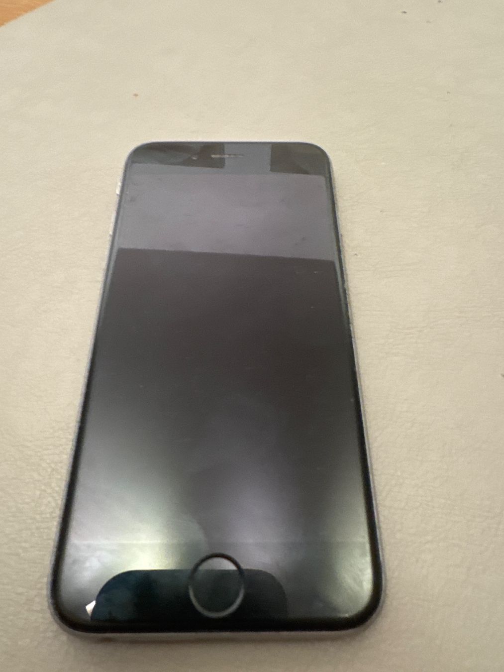 Apple Telefoni cellulari / Smartphones: iPhone 6s – Difettoso da Adliswil venduto da Busys
