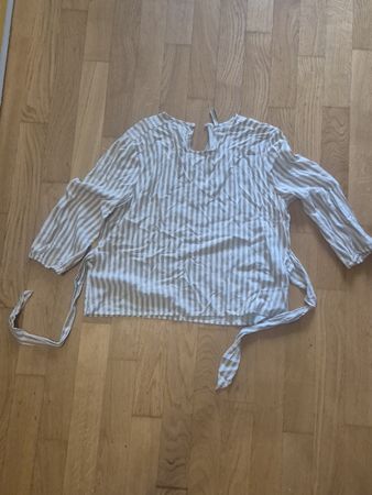 Stradivarius Striped Linen Blause