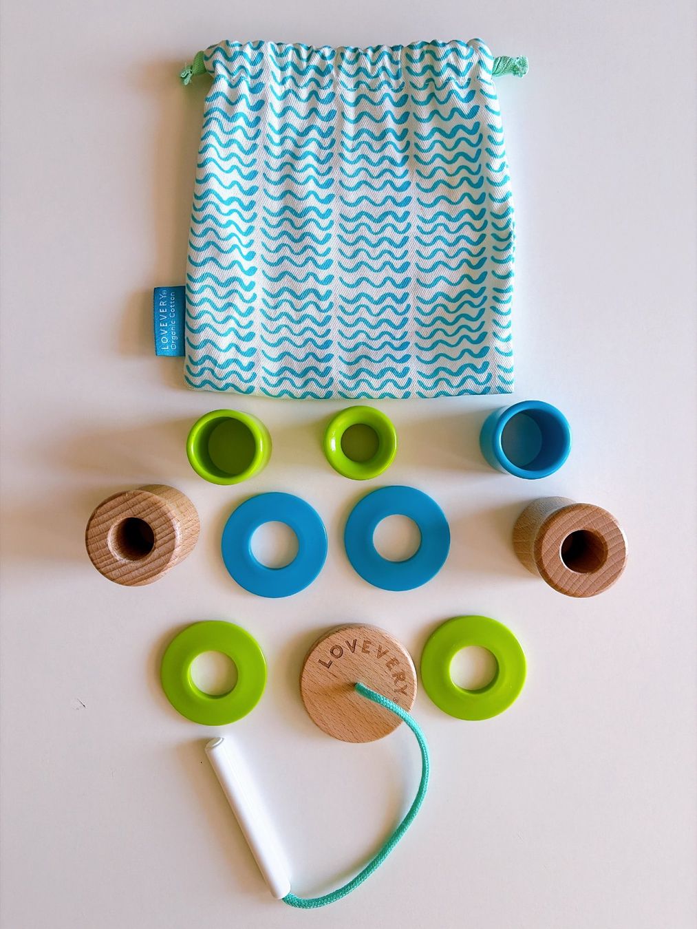 Jouets: Lovevery Threadable Bead Kit Perlen-Auffädel-Set Kit de perl – D'occasion à Vacallo par olg_7nvc
