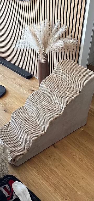 Scale: Hundetreppe für Sofa oder Bett – Usato da Münchenstein venduto da bloombluem